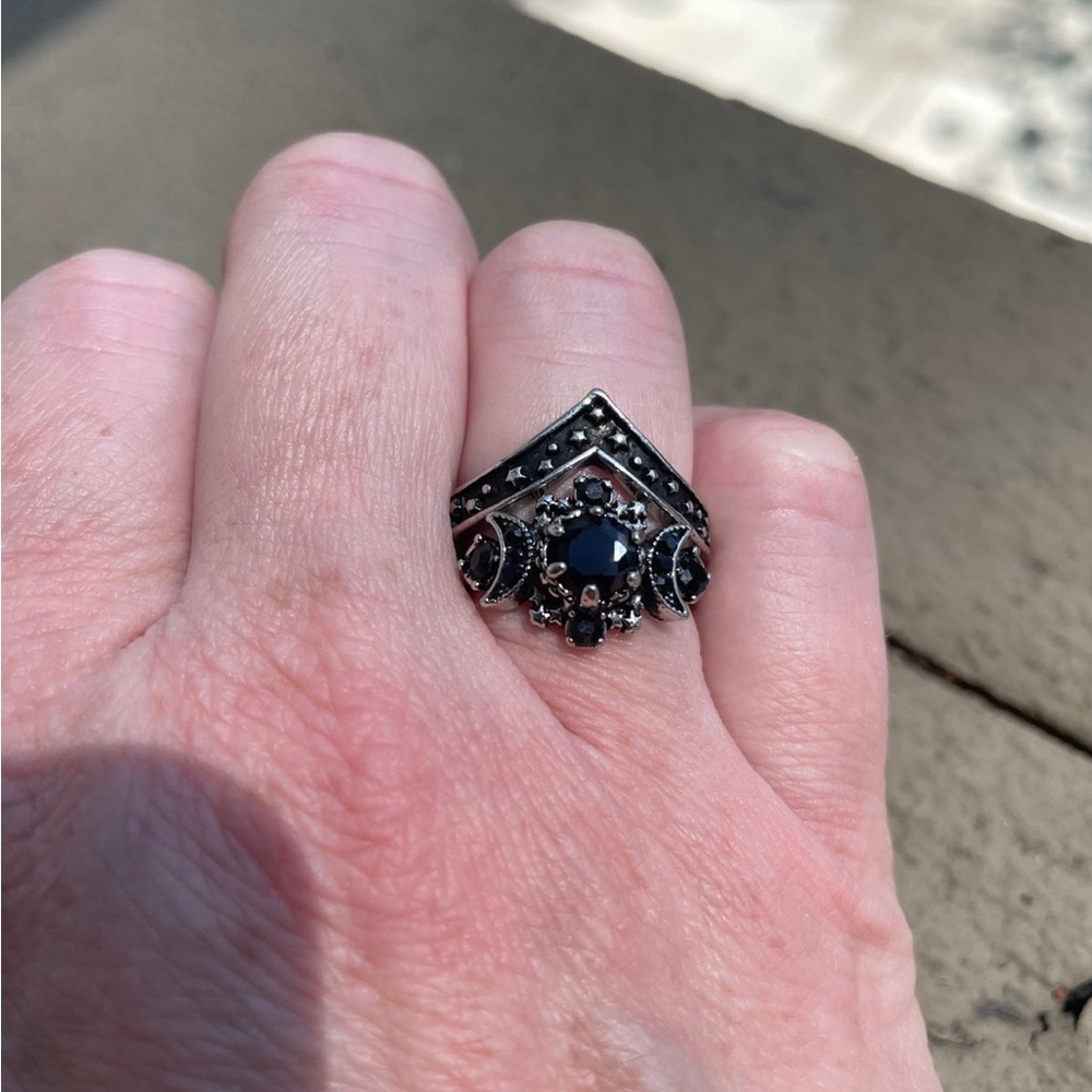 New Gothic style wedding band black stone stackable
